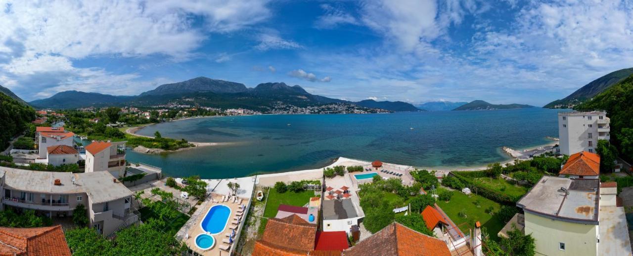 Apartments Maxi Katic Херцег Нови Екстериор снимка