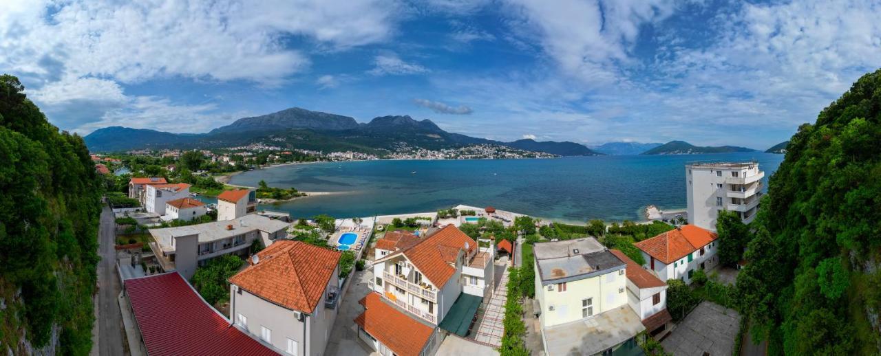 Apartments Maxi Katic Херцег Нови Екстериор снимка